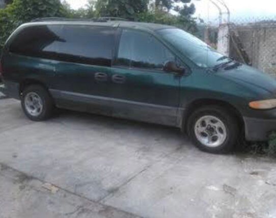 Roban camioneta en pleno 'mole' de Tezoquipan, Panotla